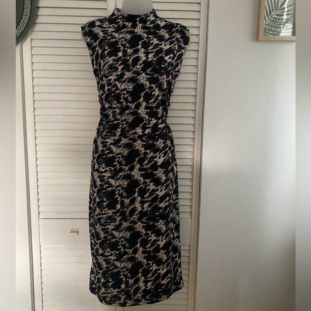 H&M Black and Cream Patterned dress